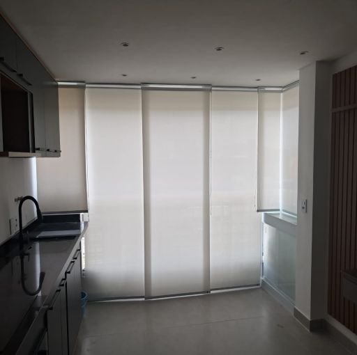 Persiana instalada em ambiente moderno